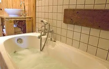 Bed & Breakfast Koetshuis 3*